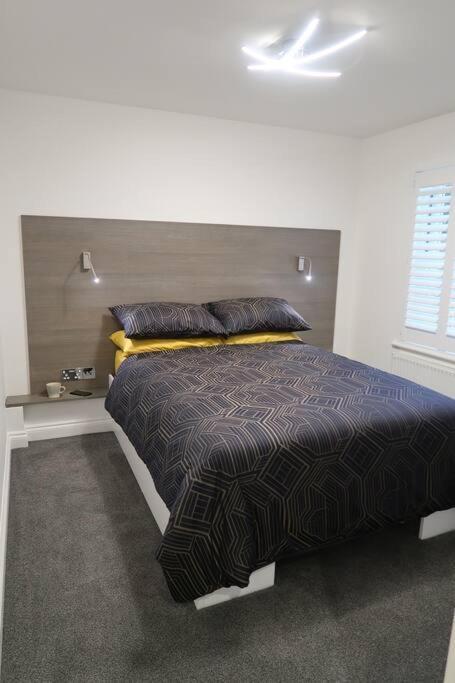 ***Spotless, Bright 1 Double Bed Apartment*** Bath Ngoại thất bức ảnh